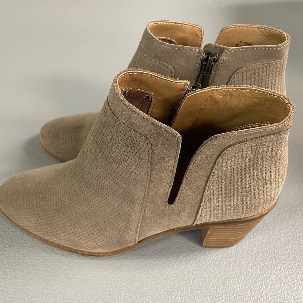 Lucky Brand Ponic Tan Suede Leather Ankle Bootie SI